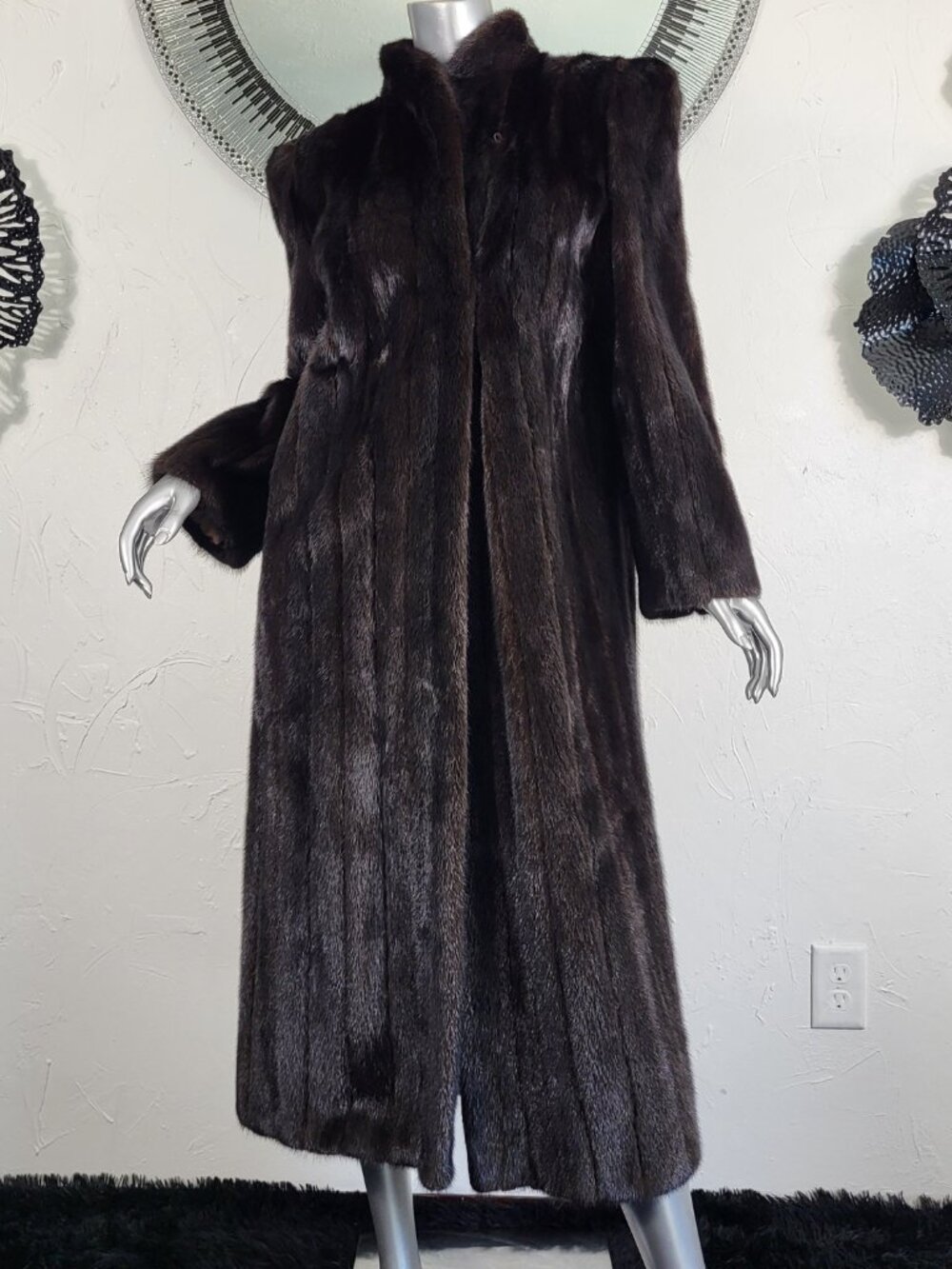 $5000 APPRAISAL~L~VINTAGE BROWN RANCH GENUINE REAL FULL LENGTH MINK FUR COAT - Picture 5 of 16